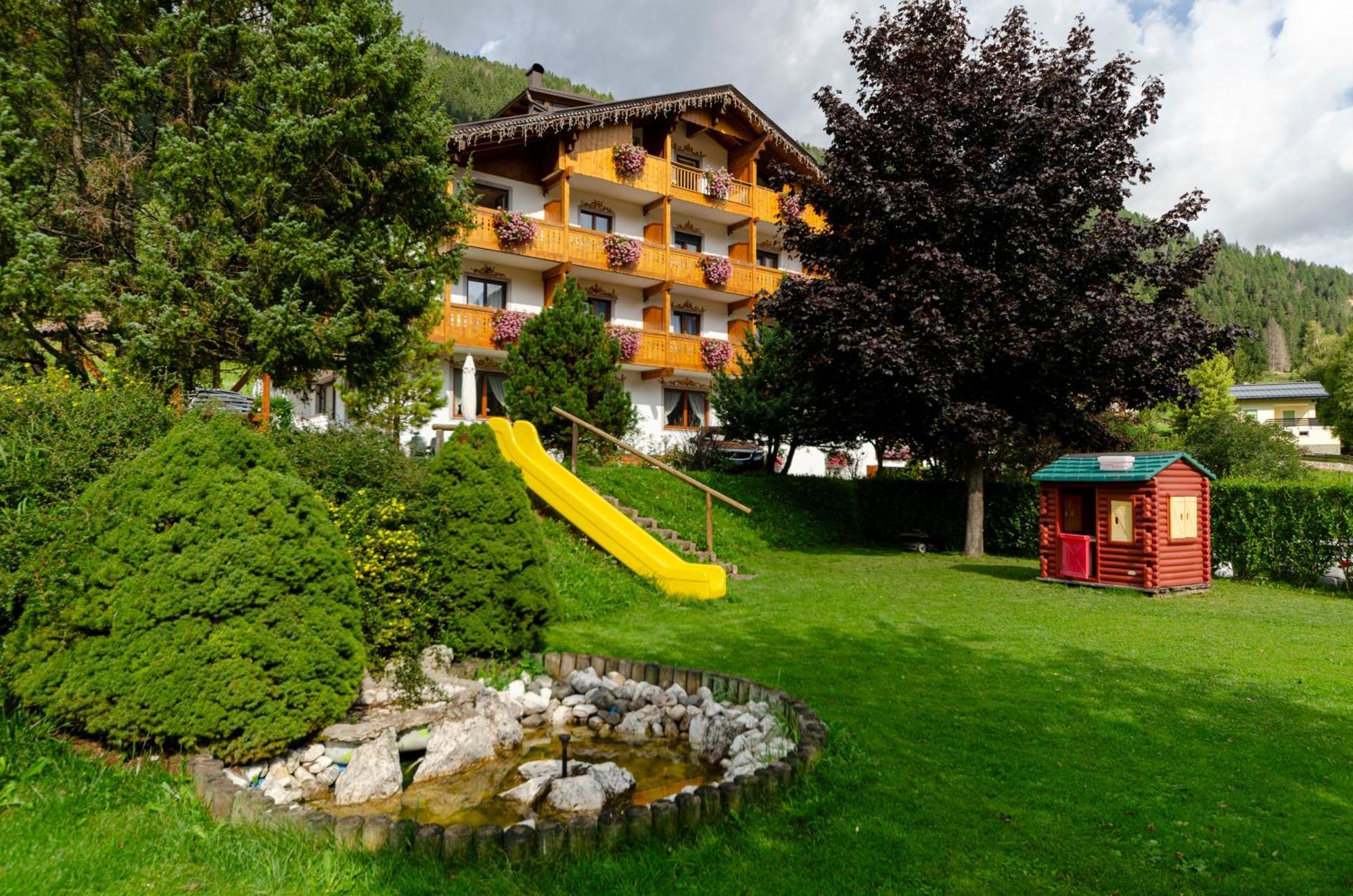 Villa Gemmy Pozza di Fassa Exterior photo