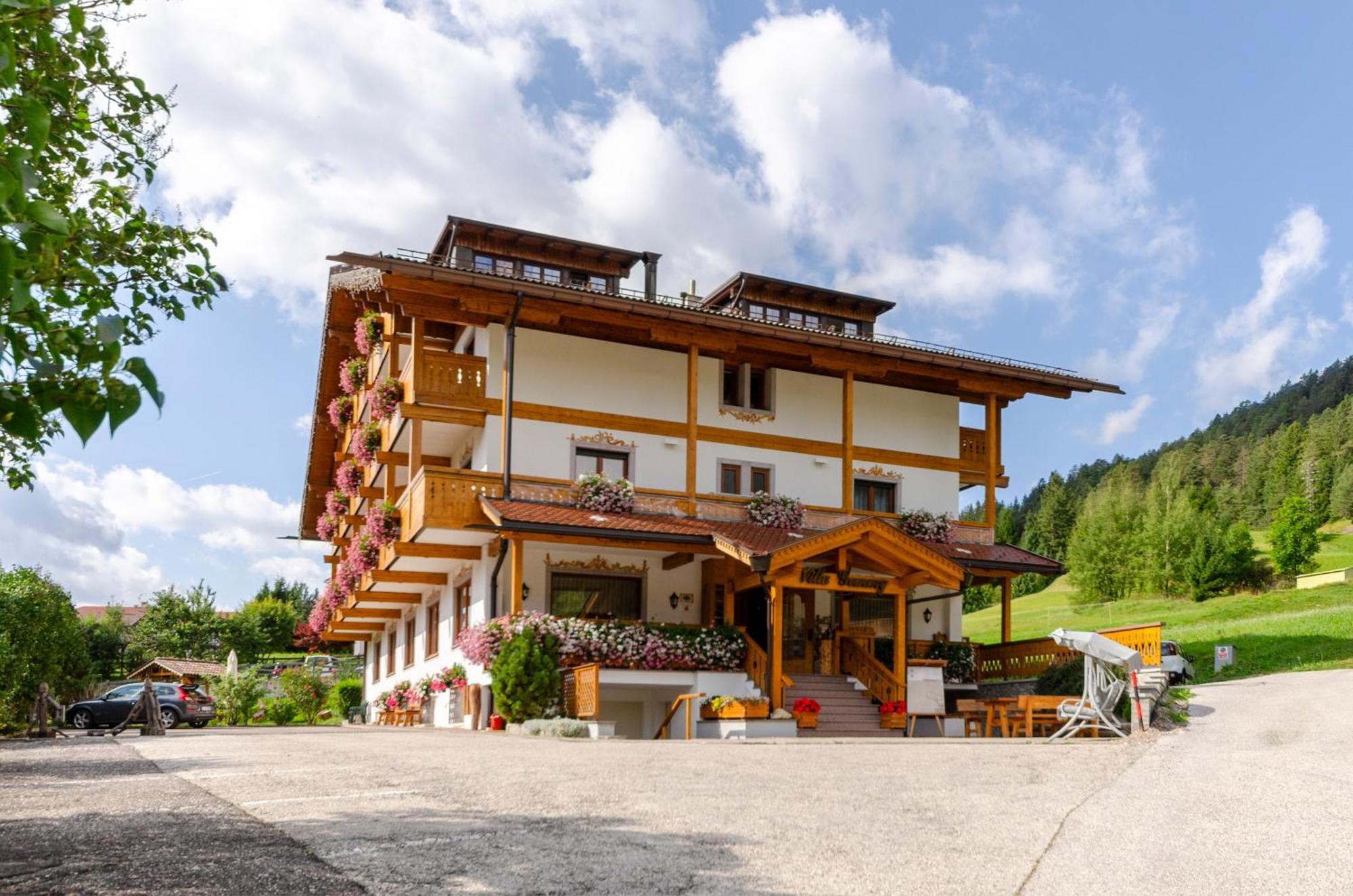 Villa Gemmy Pozza di Fassa Exterior photo