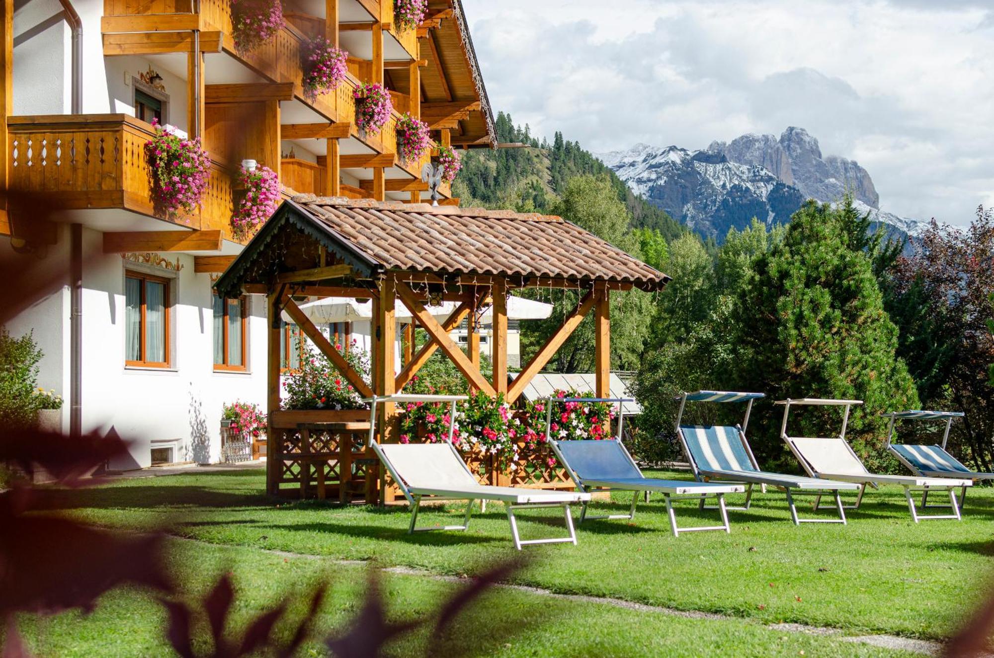 Villa Gemmy Pozza di Fassa Exterior photo